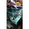 Image 2 : PALLET OF ESTATE GOODS