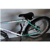 Image 3 : BLUE KUWAHARA BIKE