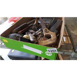 TRAY OF VINTAGE TOOLS