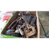 Image 2 : TRAY OF VINTAGE TOOLS