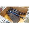 Image 2 : BOX OF CHISELS AND WEDGES