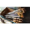 Image 1 : 2 BUNDLES OF SAWS