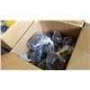 Image 3 : BOX OF MEDIUM RESPIRATORS AND 2 BOXES OF FILTERS