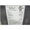 Image 4 : COMMERICAL COOL 10,000 BTU AIR CONDITIONER W/ REMOTE