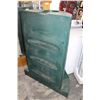 Image 4 : LARGE GREEN RAIN BARREL