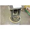 Image 4 : GARDEN WELL FOUNTAIN DECORATION 2FT TALL - WORKING