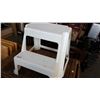 Image 2 : 2 STEP STOOL