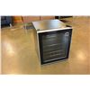 Image 1 : IGLOO BAR FRIDGE