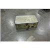 Image 1 : METAL TRUNK