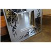 Image 2 : DECORATIVE MIRROR WALL ART