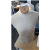 Image 1 : DRESS MANNEQUIN