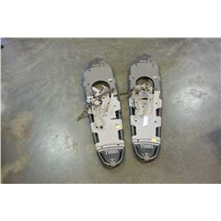 TUBBS FRONTIER SNOWSHOES