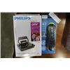 Image 1 : NEW PHILLIPS HDTV DIGITAL ANTENNA AND NEW 4 IN 1 REMOTE