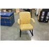 Image 1 : YELLOW AND BLACK ARM CHAIR