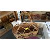 Image 1 : FIRST NATIONS WOVEN BASKET