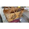 Image 2 : FIRST NATIONS WOVEN BASKET