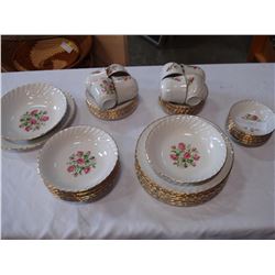 8PC SETTING SWINNERTONS STAFFORDSHIRE CHINA SET