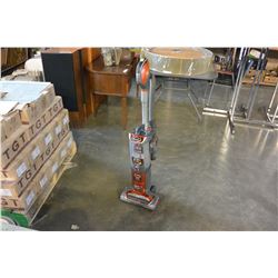 SHARK PROFFESIONAL BAGLESS VACUUM