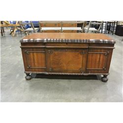 GENUINE ROOS CEDAR CHEST