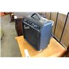 Image 2 : SQUIERE SP10 GUITAR AMP