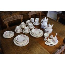 LAVENDER ROSE ROYAL ALBERT CHINA 6 PLACE SETTING, 5 CUP AND SAUCERS, COFFEE AND TEA POTS WITH TRIVOT