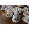 Image 3 : LAVENDER ROSE ROYAL ALBERT CHINA 6 PLACE SETTING, 5 CUP AND SAUCERS, COFFEE AND TEA POTS WITH TRIVOT