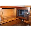 Image 4 : OAK SERVER W/ HUTCH