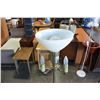 Image 5 : VINTAGE FLOOR LAMP W/ LIGHT UP BASE