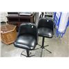 Image 3 : 4 BLACK LEATHER BAR STOOLS