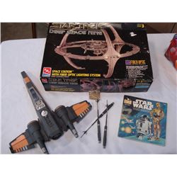 STARWARS X WING AND STAR TREK SPACE STATION