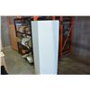 Image 2 : WHITE WARDROBE