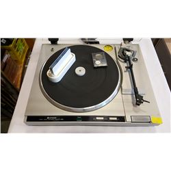 HITACHI DIRECT DRIVE RECORD PLAYER