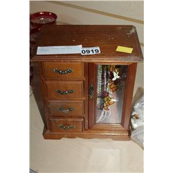 JEWELLRY DISPLAY CASE WITH CONTENTS