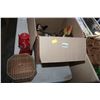 Image 1 : BOX OF ESTATE GODS LANTERN EAGLE FIGURE