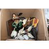 Image 2 : BOX OF ESTATE GODS LANTERN EAGLE FIGURE