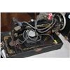Image 2 : VINTAGE SINGER G6103352 SEWING MACHINE