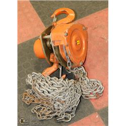 VITALI- INTERNATIONAL . 2 TON CHAIN HOIST