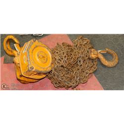 KITO  . 1-1/2 TON CHAIN HOIST