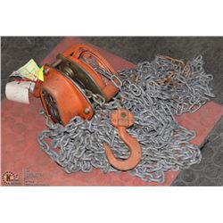 VITALI-INTERNATIONAL   1 TON CHAIN HOIST