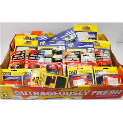 FLAT WITH NEW LUGGAGE BELTS AND STRAPS