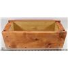 Image 1 : STAINED CEDAR WOOD WINDOW PLANTER