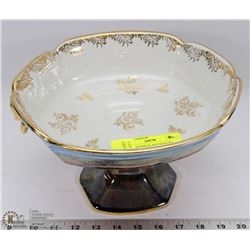 VINTAGE PORCELAIN PEDESTAL