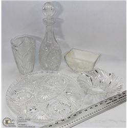 BOX WITH ASSORTED CRYSTAL