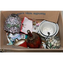 LARGE LOT OF ASSORTED TABLE LAMPS INCL TIFFANY