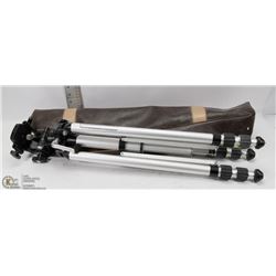 HEAVY DUTY TELESCOPIC TRIPOD WITH CARRYING CASE