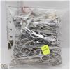Image 1 : BAG OF ASSORTED SCISSORS