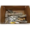 Image 1 : BOX OF CONCRETE TOOLS