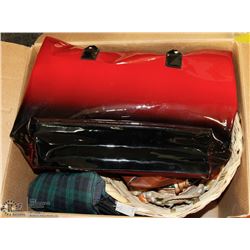 #30) BOX OF TOILETRY BAGS & NATIVE WEAVED BASKETS.