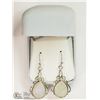 Image 2 : STERLING SILVER MOONSTONE EARRINGS