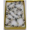 Image 1 : FAUX PEARL SET INCL NECKLACE BRACELET AND EARRINGS